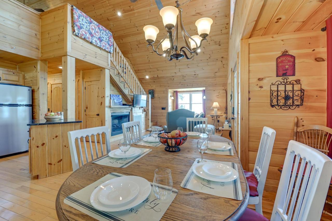 Warm And Cozy Cabin With Deck On Top Of The Blue Ridge Fancy Gap Екстериор снимка