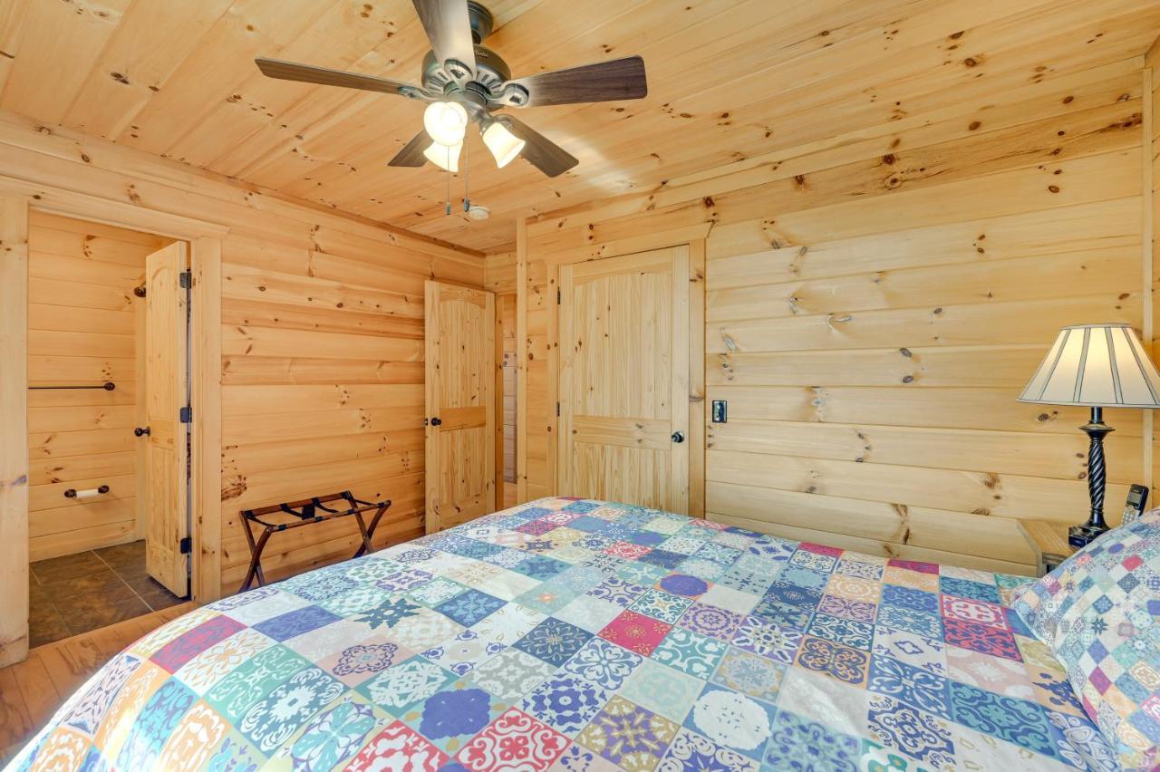 Warm And Cozy Cabin With Deck On Top Of The Blue Ridge Fancy Gap Екстериор снимка